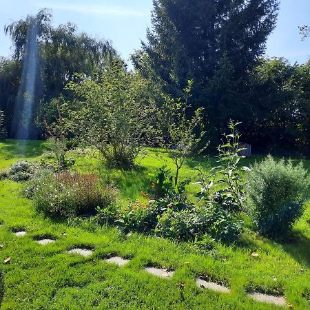 La Yourte Au Fonds Du Jardin Xhoris ภายนอก รูปภาพ